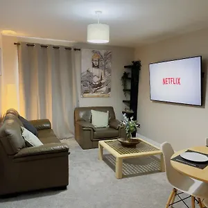 Centre *private Parking* Apartment York