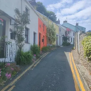 Fishermen's With Log Burner, 2 Bathrooms & Sea Views From Garden Terraces Holiday home The Mumbles